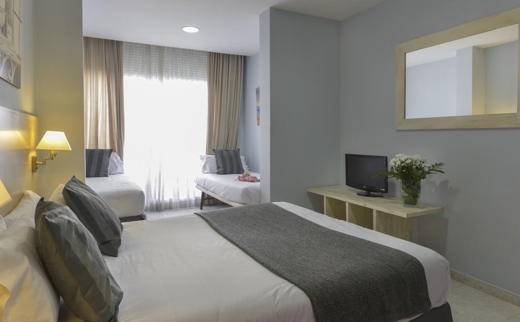 Alexandra Aparthotel Benstarhotelgroup تاراغونا الغرفة الصورة